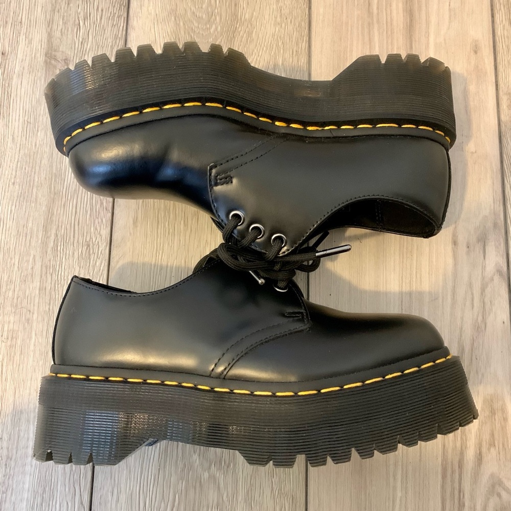 1461 Smooth Leather Platform Dr.Martens